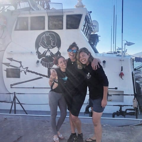 Group photo of Nikki Ritcher, Outdoor Lifestyle Photographer, and friends
